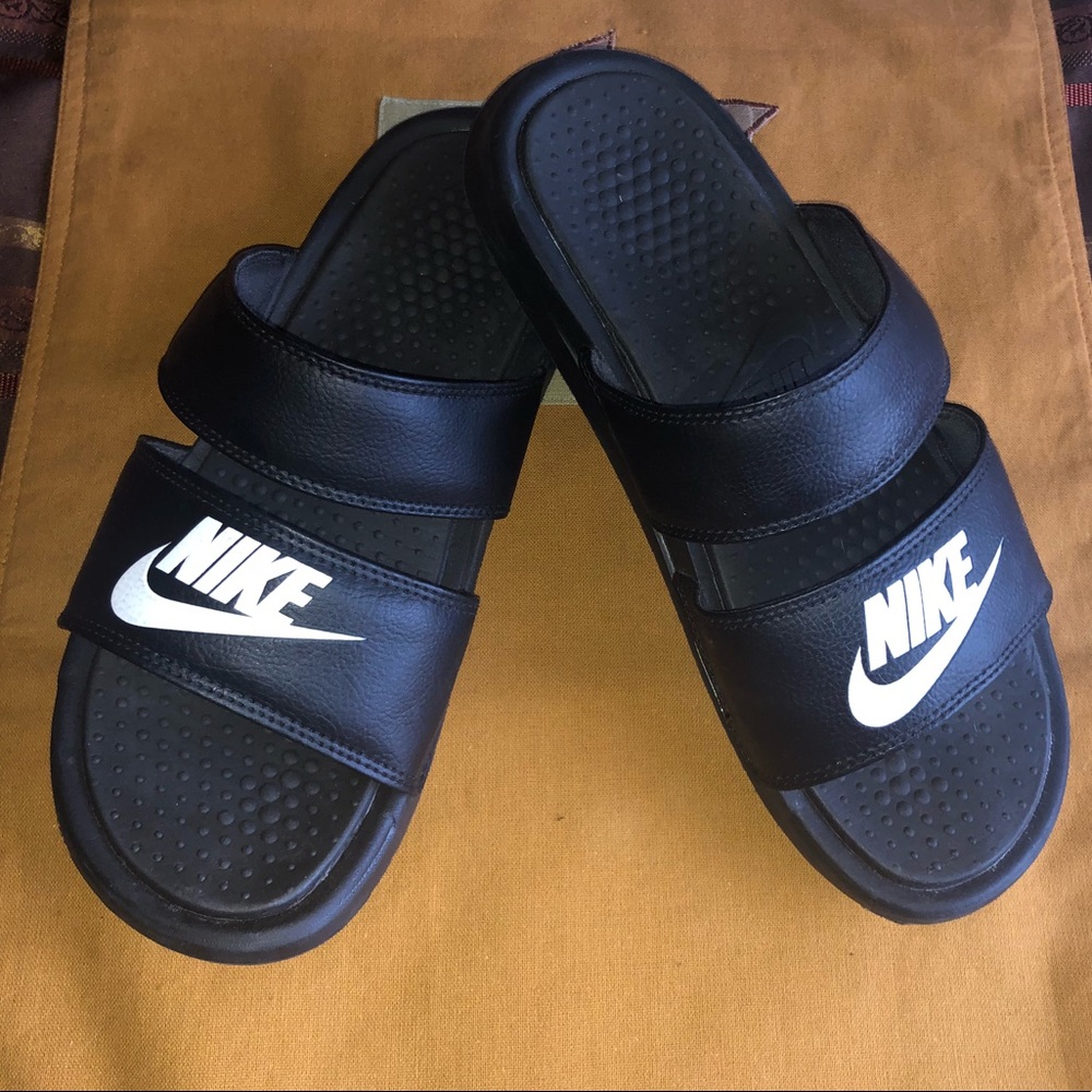 Nike Benassi Duo Ultra Slides
